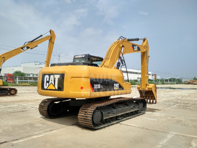 Used Caterpillar CAT323D